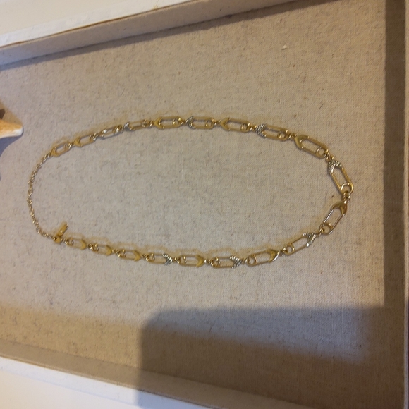 Stella and Dot Safety Pin Link Necklace - Picture 4 of 7